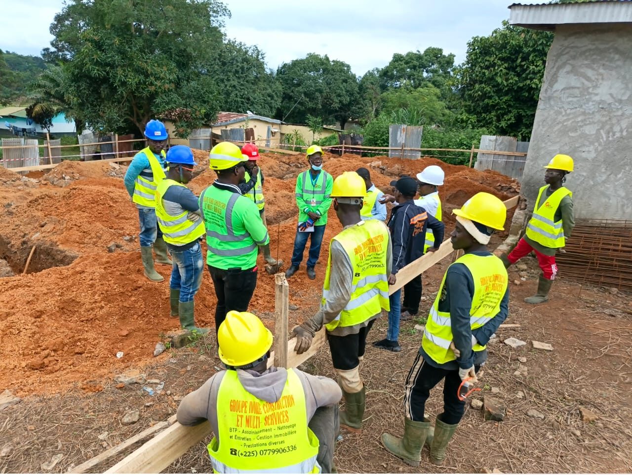 Équipe de chantier Groupe ICM Constructions en intervention