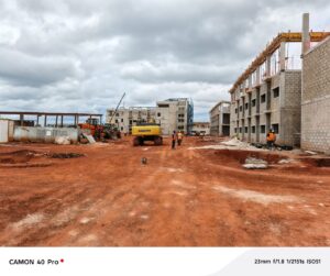 Infrastructure en construction illustrant les travaux de Groupe ICM Constructions