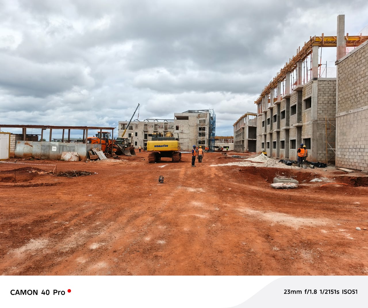 Infrastructure en construction illustrant les travaux de Groupe ICM Constructions