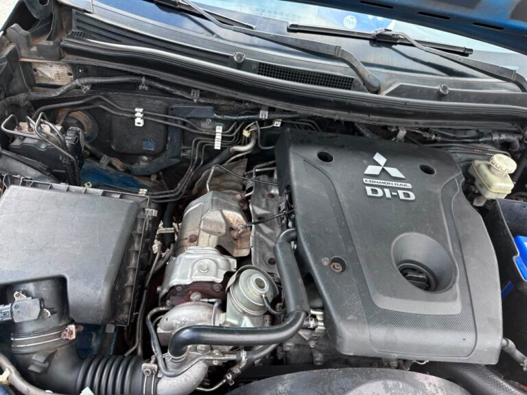 MITSUBISHI L200 whatsapp image 2026 10 14 at 21.56.35 (2)