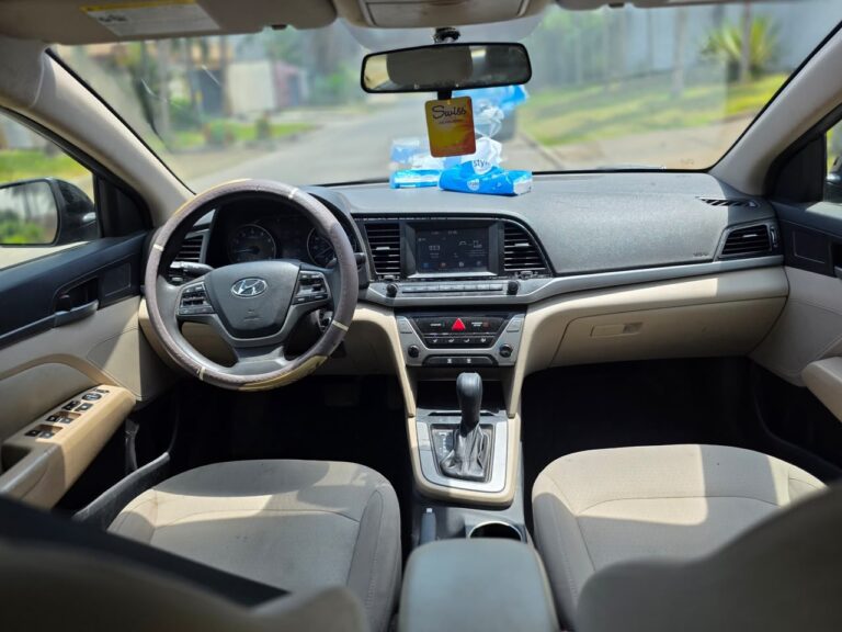 HYUNDAI ELANTRA whatsapp image 2026 10 14 at 21.57.17