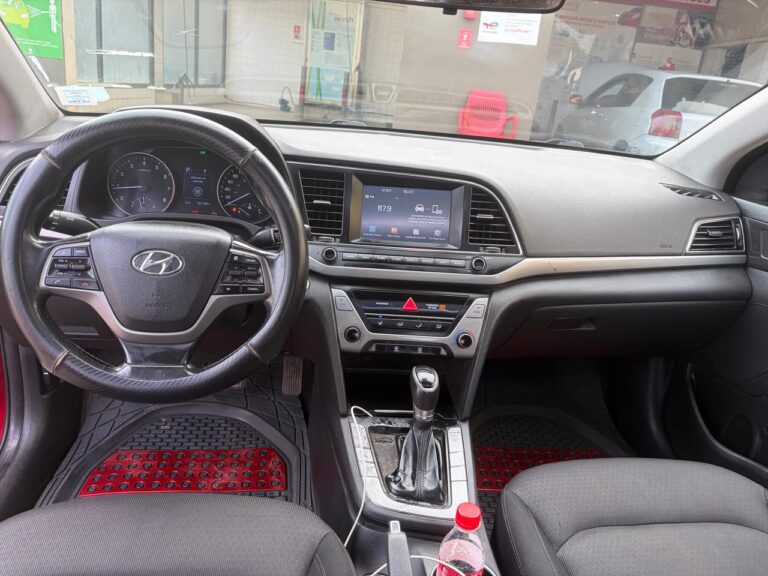 HYUNDAI ELANTRA whatsapp image 2026 10 14 at 21.58.57
